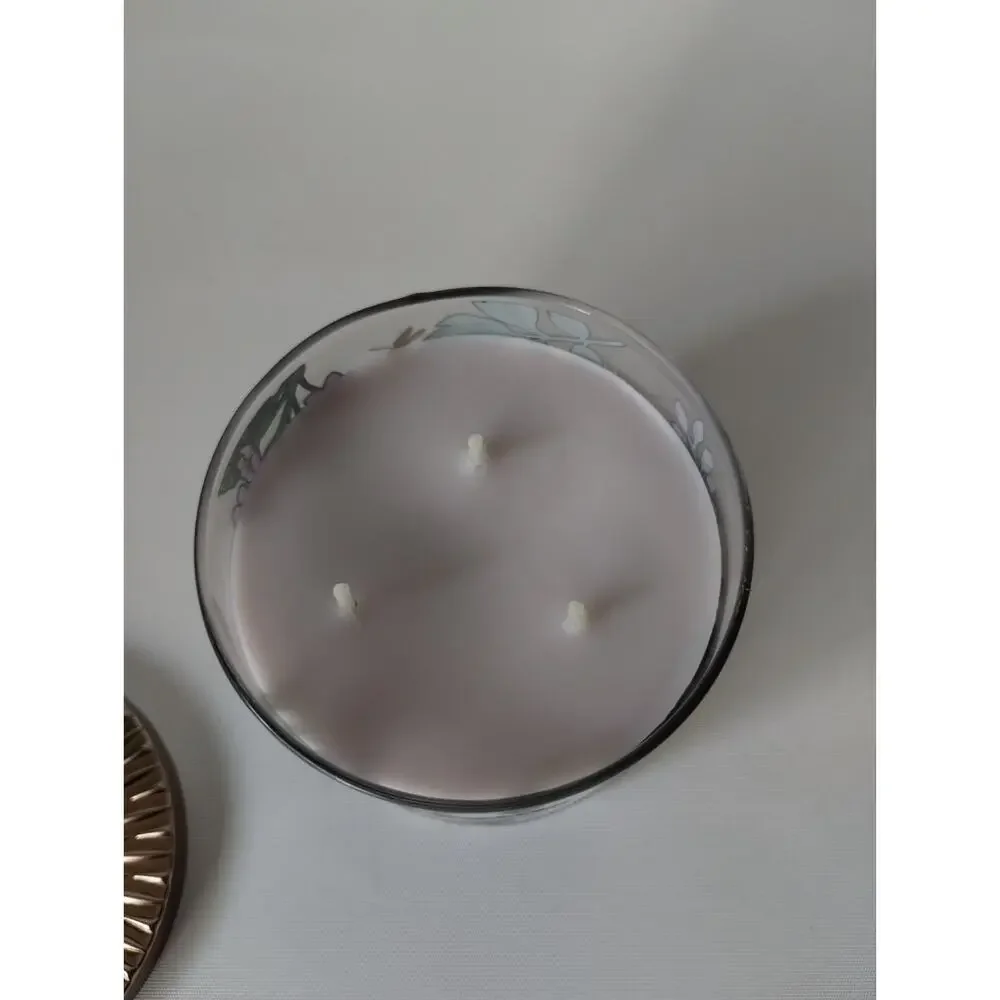 Bath & Body Works FRESH CUT LILACS 🪻 3 Wick SCENTED Candle 25-45 Hrs DELICIOUS - Picture 5 of 7
